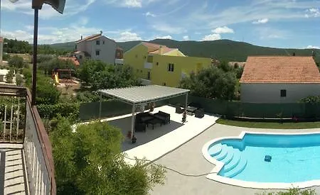 Krkahaus 3*
