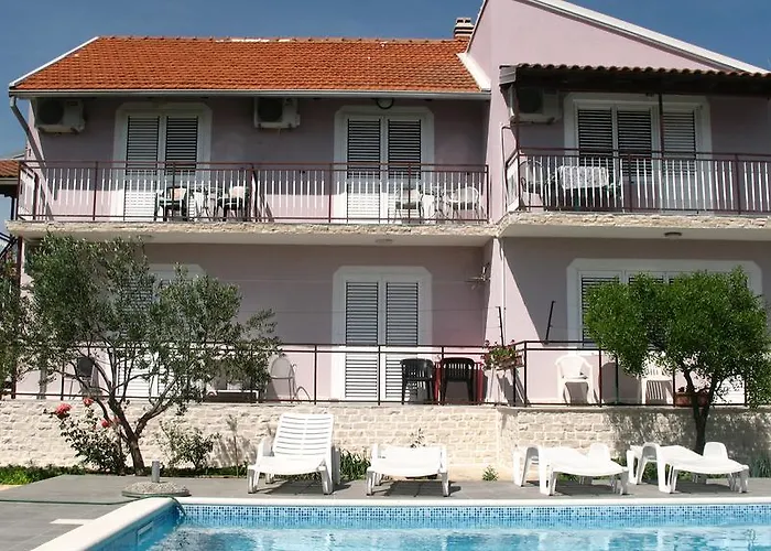 Гостевой дом Krkahaus Лозовац